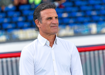 Le sélectionneur du Syli National, Paulo Duarte, en tournée de travail en Europe