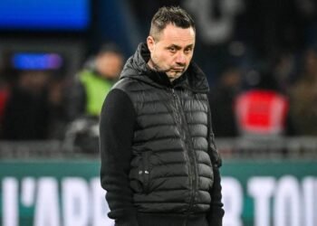 Roberto DE ZERBI of Marseille during the French championship Ligue 1 football match between Paris Saint-Germain and Olympique de Marseille on 8 February 2026 at Parc des Princes stadium in Paris, France - Photo Matthieu Mirville / DPPI (Photo by Matthieu Mirville / DPPI via AFP)
