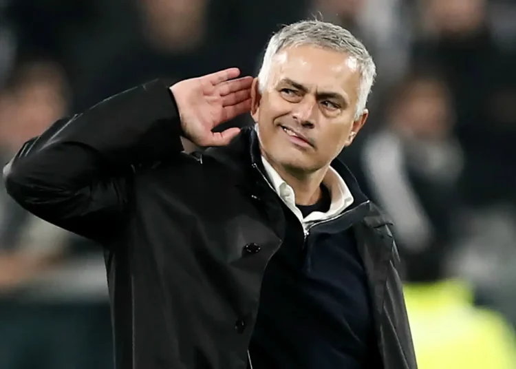 Le Real Madrid officialise l’arrivée de José Mourinho sur le banc jusqu’en 2029