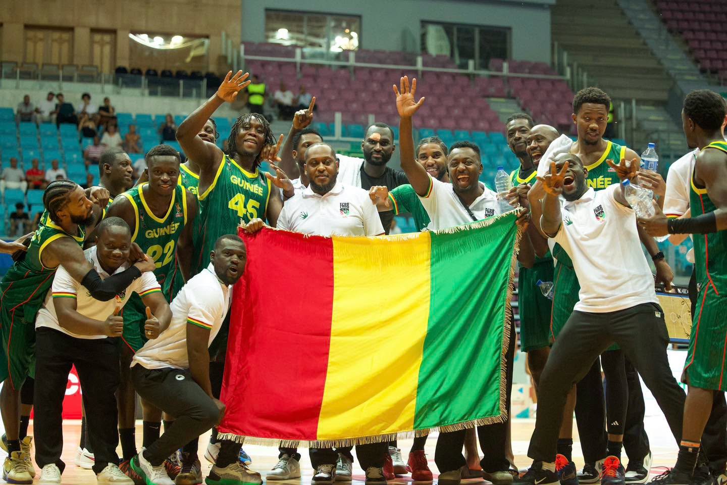 SYLI BASKET après une victoire contre CAP-VERT